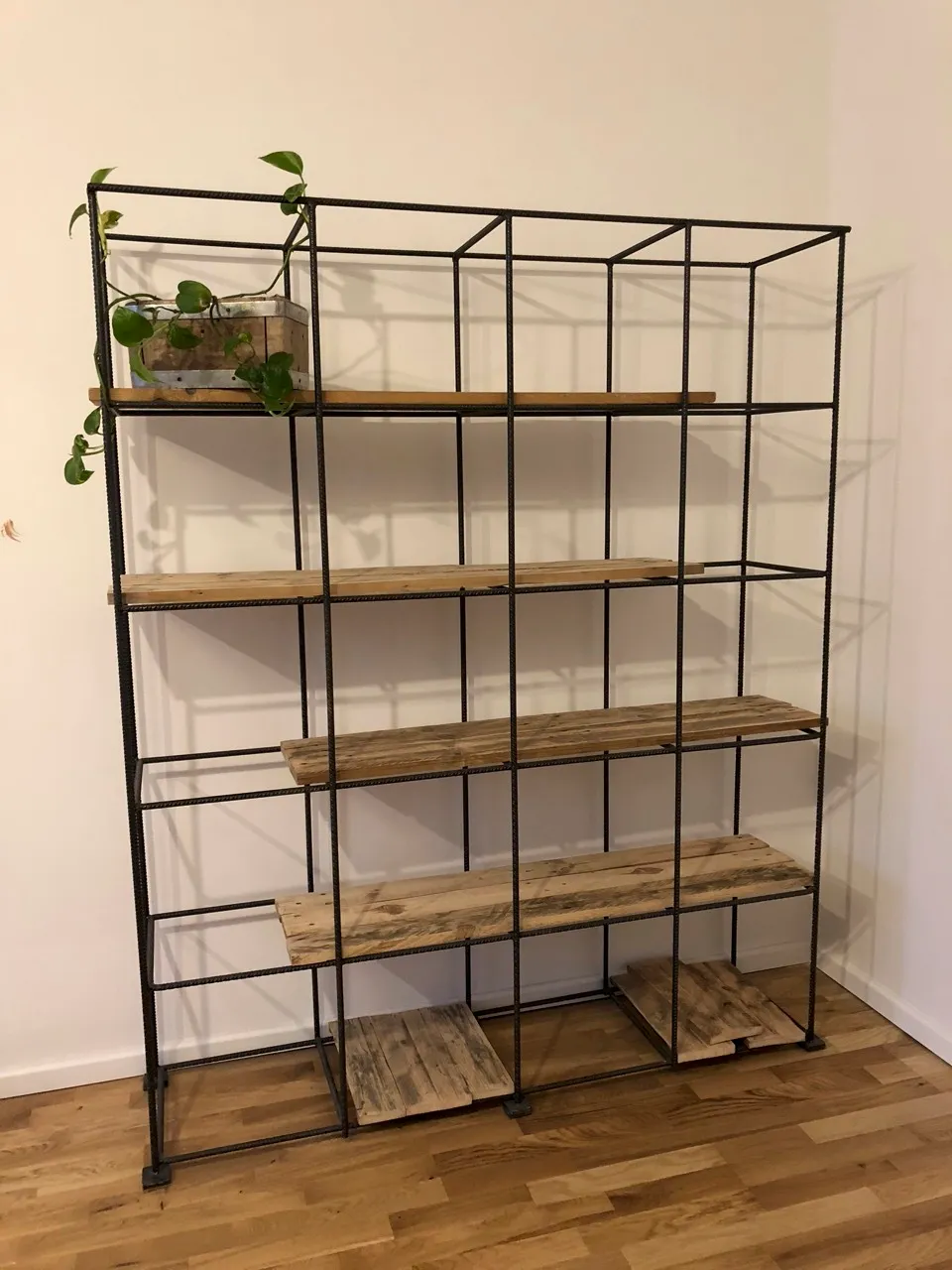 IKEA compatible rack welded from steel rods